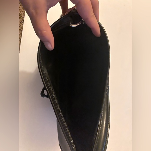 Longchamp purse - Picture 3 of 5